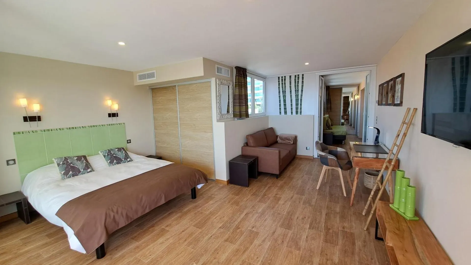 Residence Veles Plage Cannes 3*,  France