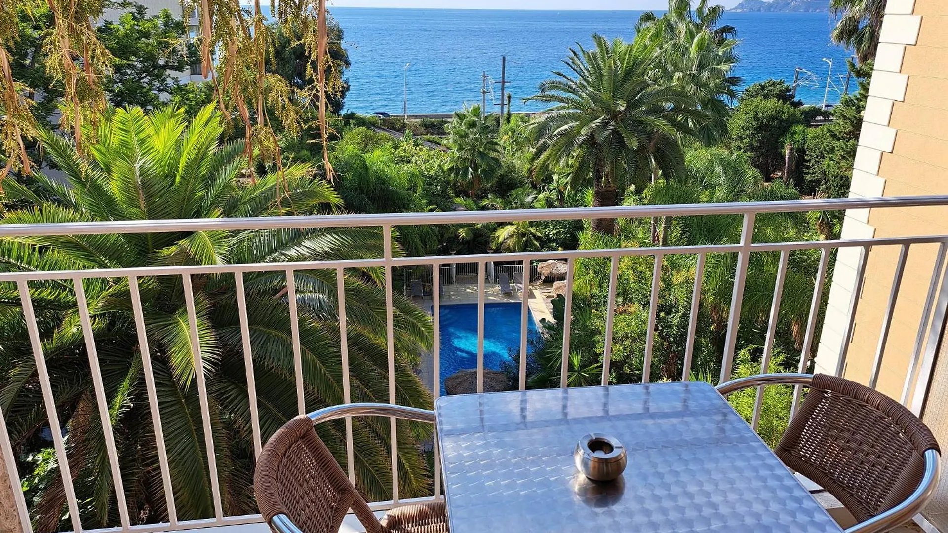 *** Aparthotel Residence Veles Plage Cannes France
