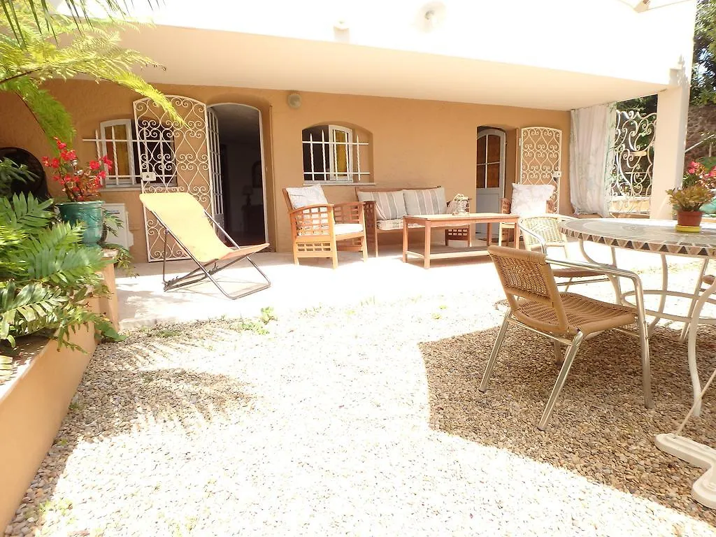 Residence Veles Plage Cannes 3*,  France