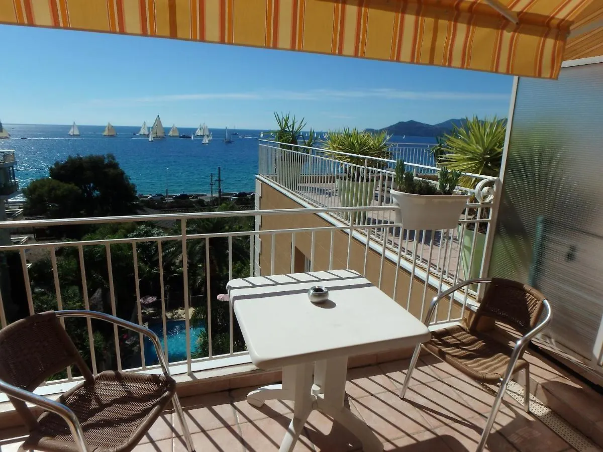 Residence Veles Plage Cannes 3*,