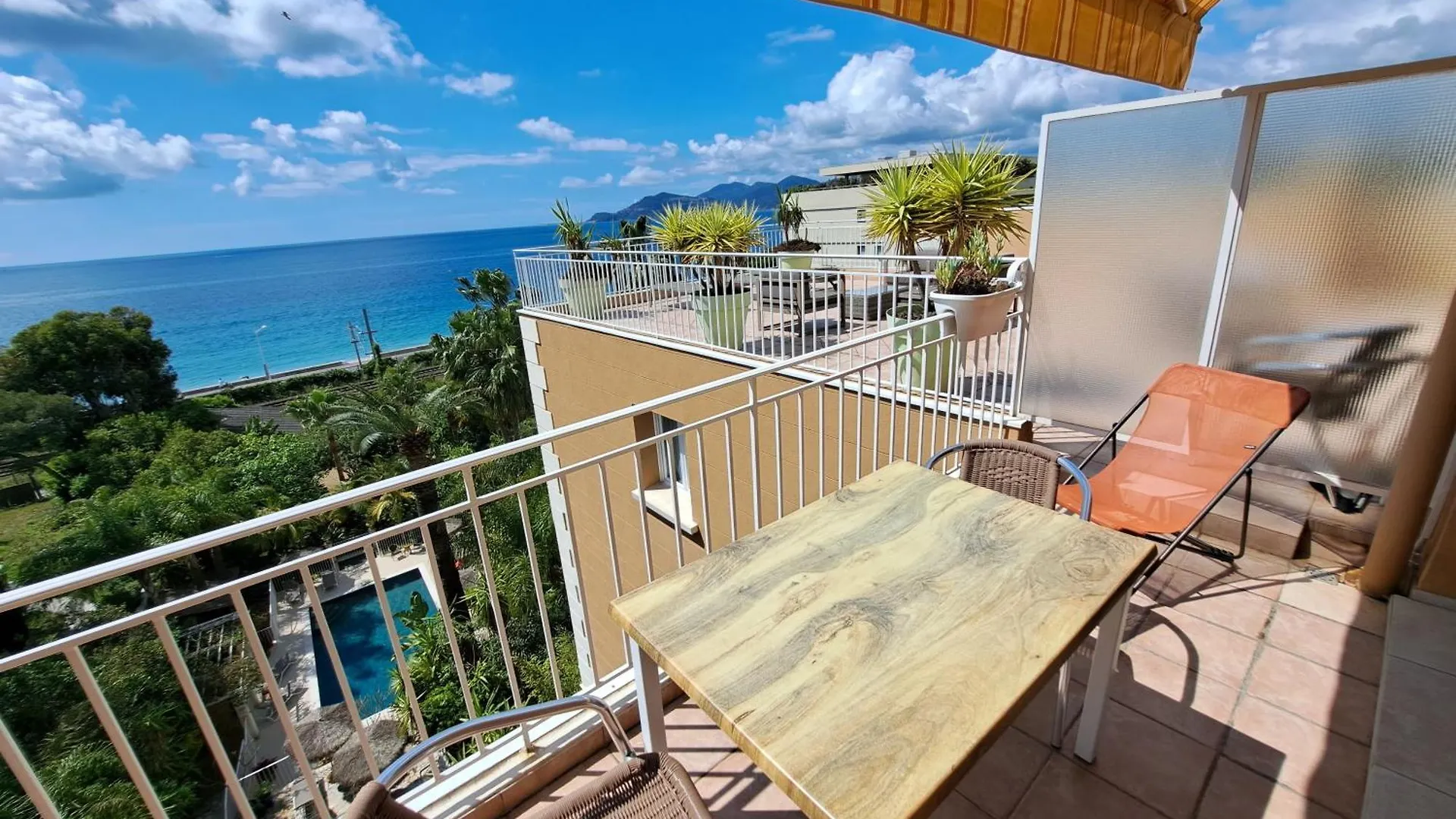 Residence Veles Plage Cannes 3*,