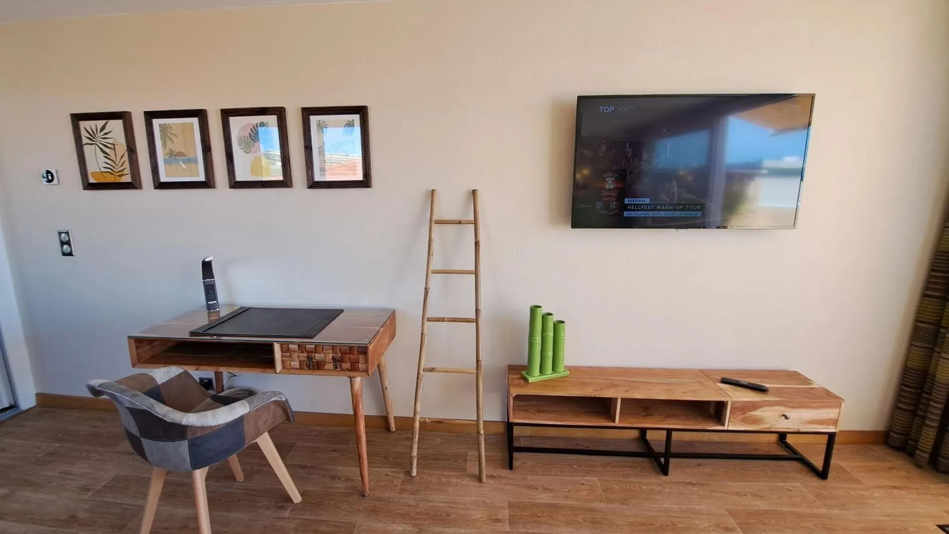 Residence Veles Plage Cannes 3*,